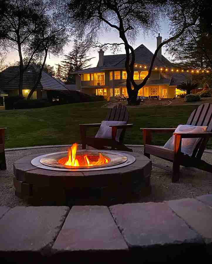 21 Small Outdoor Patio Ideas to Transform Your Space into a Cozy Oasis 20