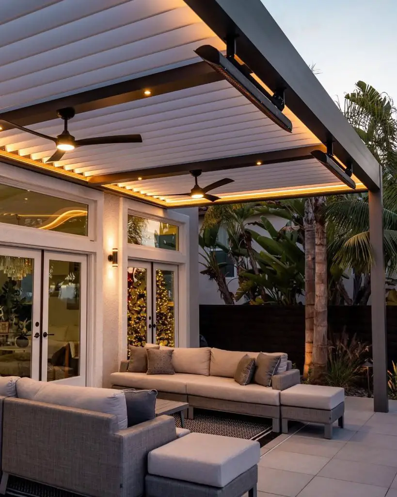 19 Small Courtyard Ideas to Transform Your Outdoor Space 15 19 Small Courtyard Ideas to Transform Your Outdoor Space 14