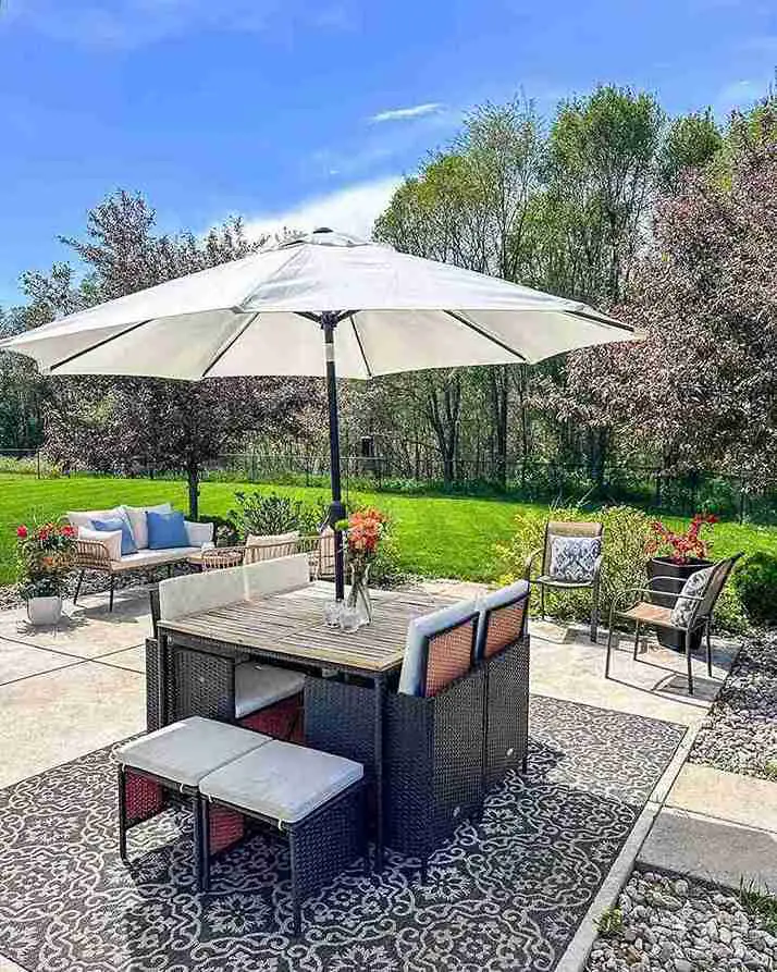 21 Small Outdoor Patio Ideas to Transform Your Space into a Cozy Oasis 6