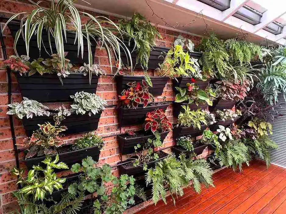 21 Small Outdoor Patio Ideas to Transform Your Space into a Cozy Oasis 13