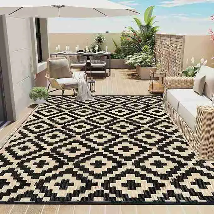 21 Small Outdoor Patio Ideas to Transform Your Space into a Cozy Oasis 7