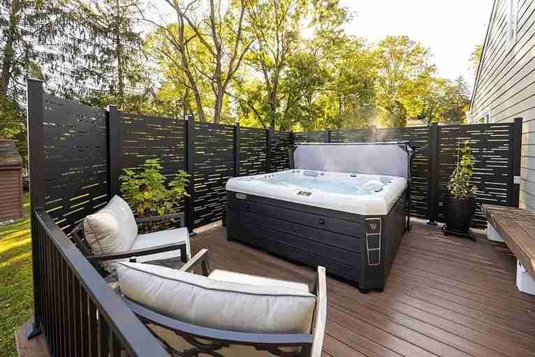 21 Small Outdoor Patio Ideas to Transform Your Space into a Cozy Oasis 17