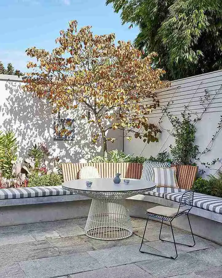 21 Small Outdoor Patio Ideas to Transform Your Space into a Cozy Oasis 15