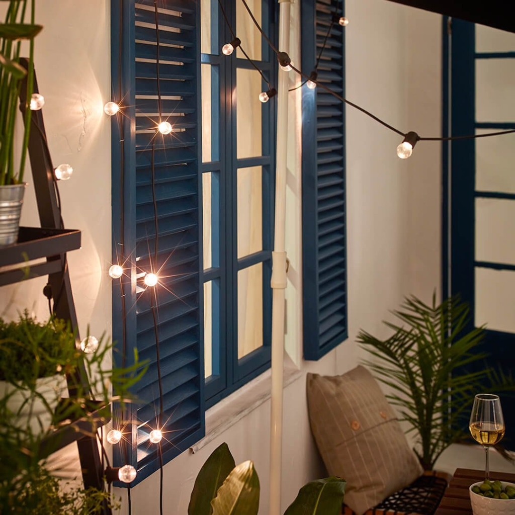 19 Small Courtyard Ideas to Transform Your Outdoor Space 6 19 Small Courtyard Ideas to Transform Your Outdoor Space 5