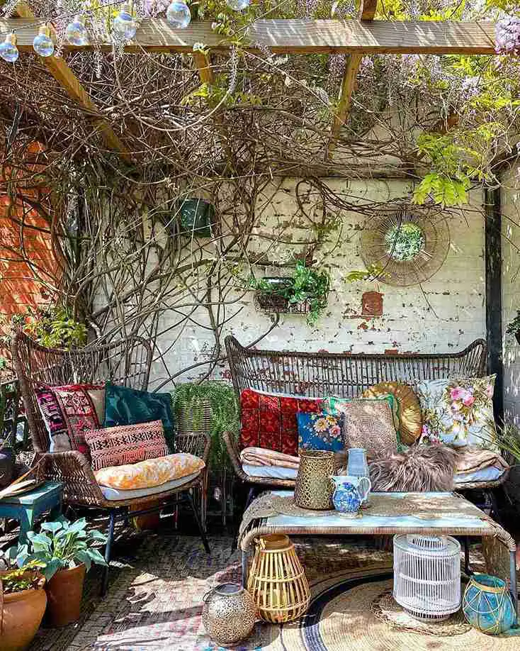 23 Bohemian Backyard Ideas to Transform Your Outdoor Space 22