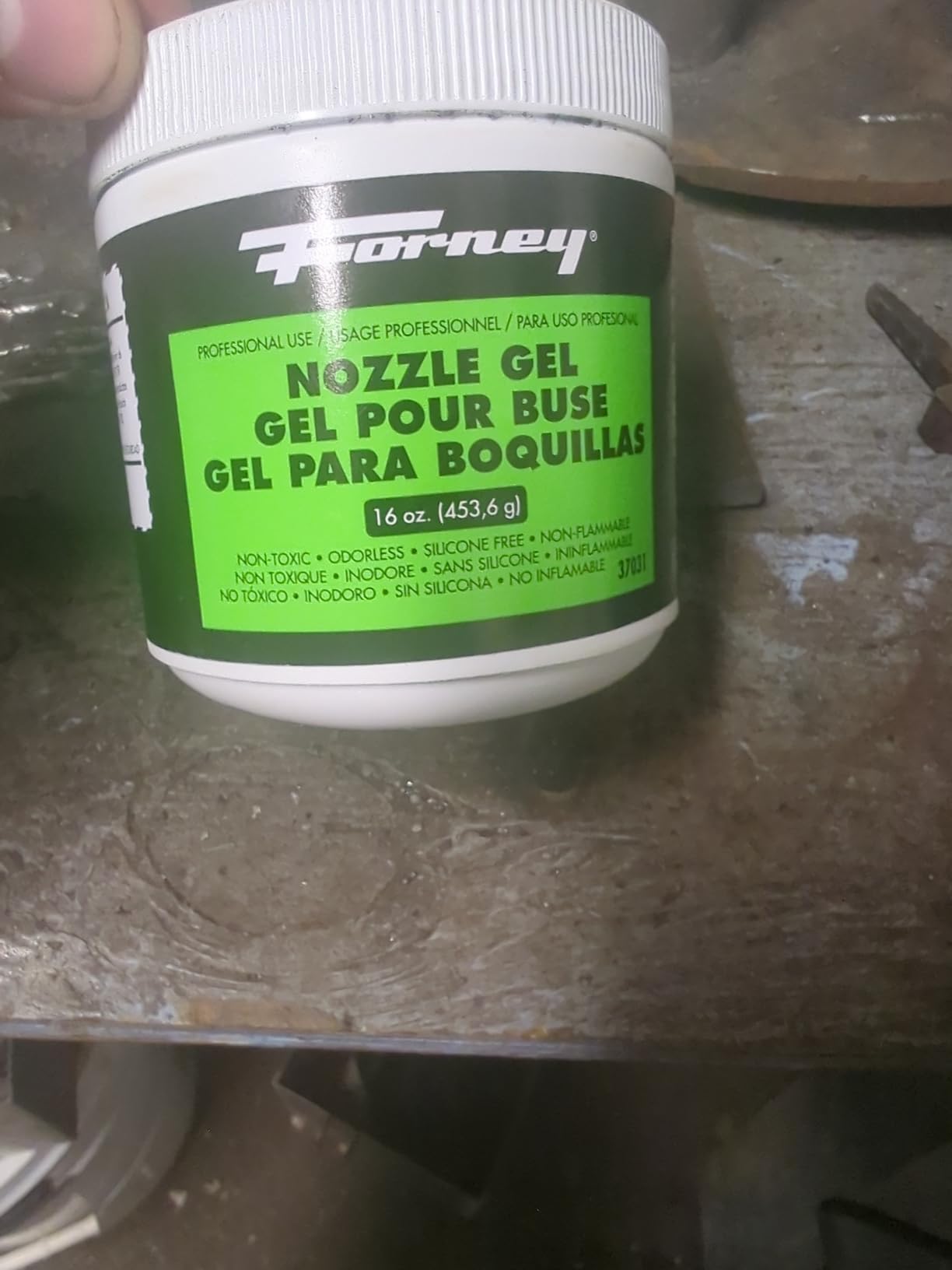 Forney 37031 Nozzle Gel For Mig Welding, 16-Ounce , White - Customer Photo 1