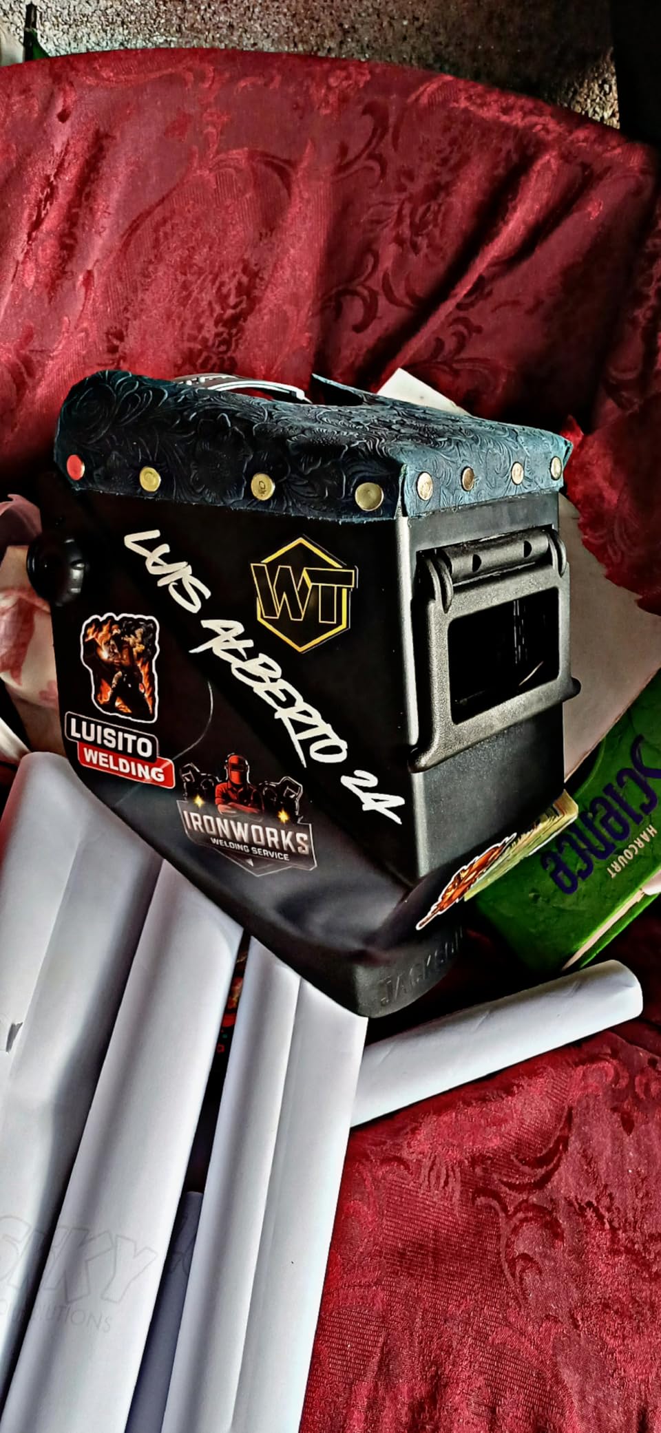 Jackson Safety WH10 HSL 2 Passive Welding Helmet, SH10, Black, Fixed Front, 2 in x 4-1/4 in - Customer Photo 1