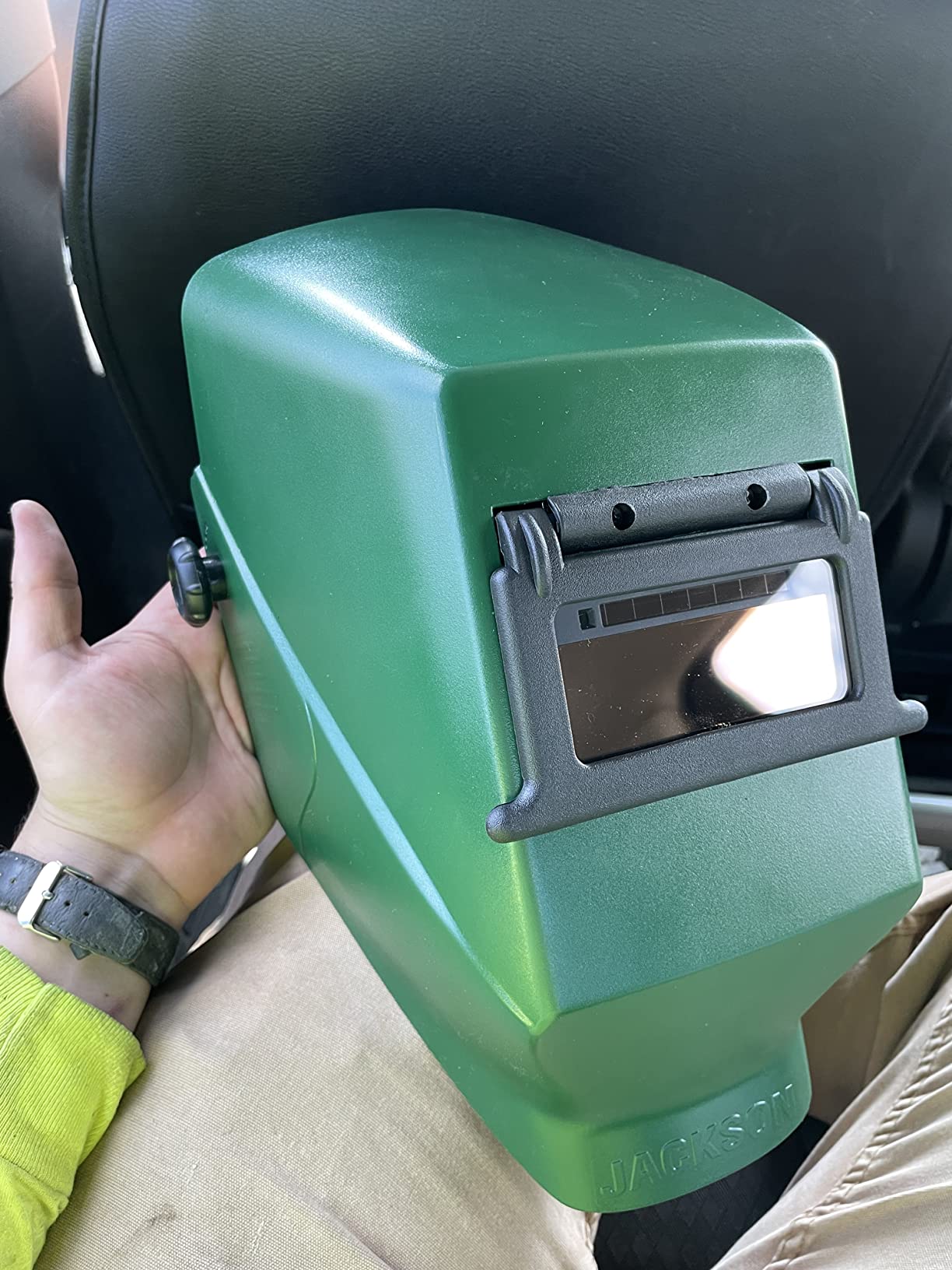 Jackson Safety WH10 HSL 2 Passive Welding Helmet, SH10, Black, Fixed Front, 2 in x 4-1/4 in - Customer Photo 3