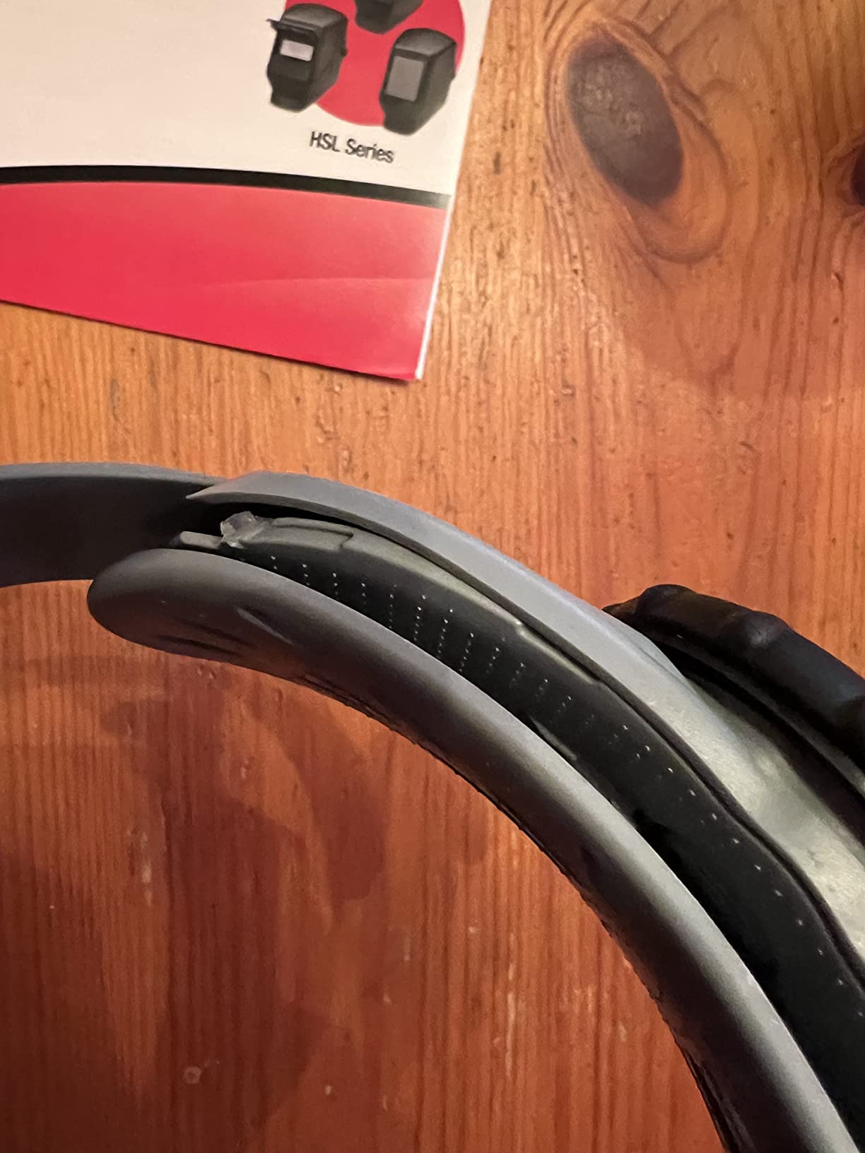 Jackson Safety WH10 HSL 2 Passive Welding Helmet, SH10, Black, Fixed Front, 2 in x 4-1/4 in - Customer Photo 4