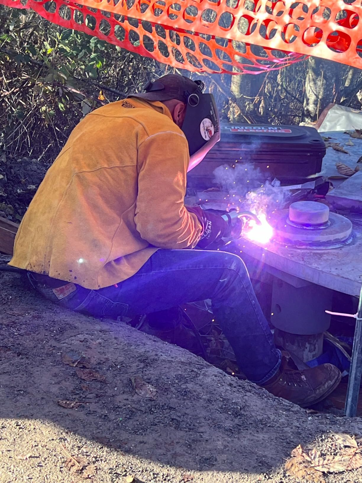 Lincoln Electric KH807XL Brown X-Large Flame-Resistant Heavy Duty Leather Welding Jacket - Customer Photo 2