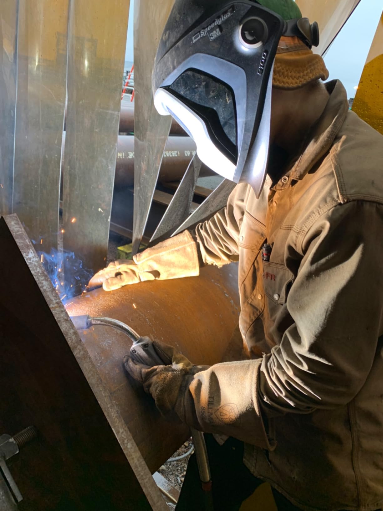 3M Speedglas Welding Helmet 9100, 06-0100-30iSW, with Auto-Darkening Filter 9100XXi 3 Arc Sensors for MMAW TIG MIG Tack Plasma Arc Welding and Grinding Mask, 1 Each - Customer Photo 3