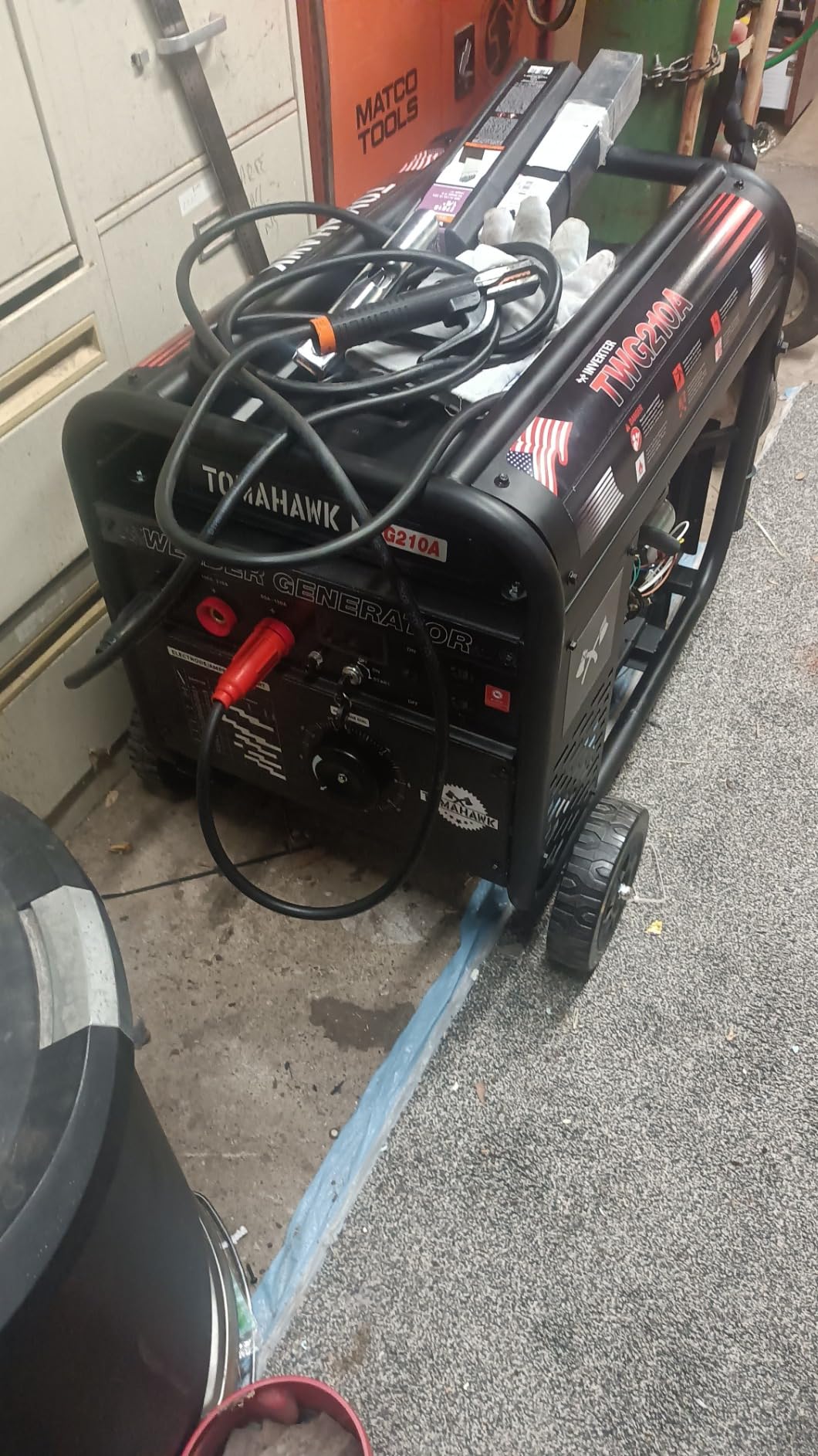 TOMAHAWK 15 HP Engine Driven Portable 2,000 Watt Generator with 210 Amp Stick and TIG Welder with Kit - Customer Photo 1