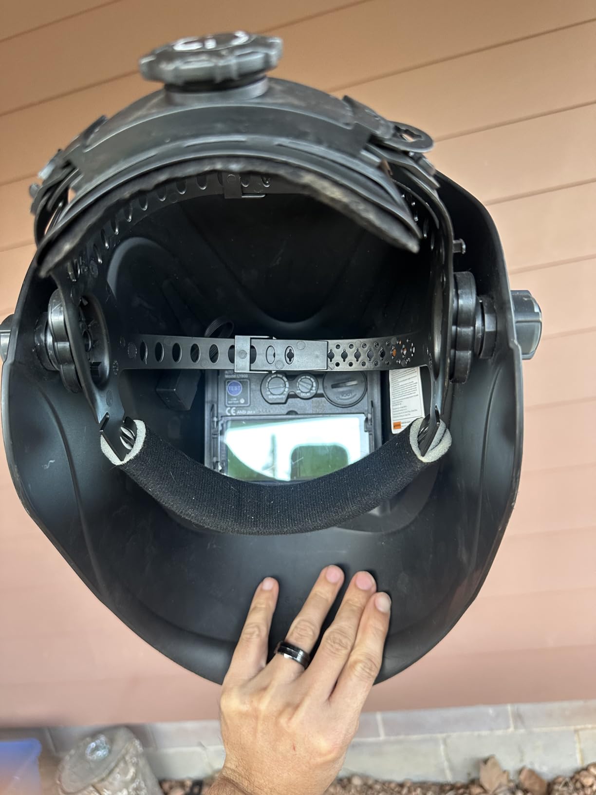 YESWELDER Auto Darkening Welding Helmet, Blue Light Blocking, 1/1/1/1 True Color Solar Powered Welding Hood with 2 Arc Sensors, Wide Shade 3.5/9-13 Welder Mask for TIG MIG ARC and Grind - Customer Photo 4