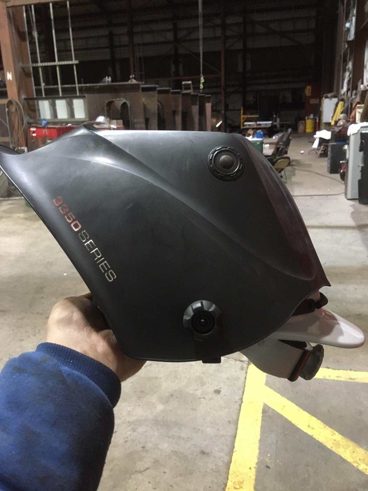 Lincoln Electric K3034-4 VIKING 3350 Auto Darkening Welding Helmet with 4C Lens Technology, Matte Black, extra large - Customer Photo 3