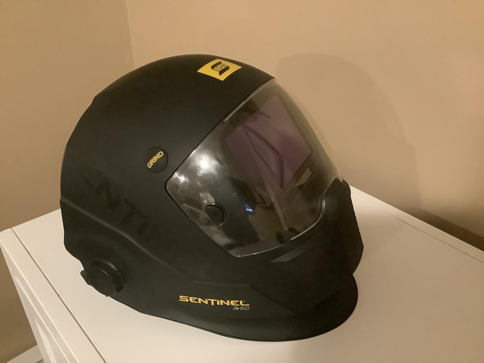 ESAB Sentinel A60 Welding Helmet, Black Low-Profile Design, High Impact Resistance Nylon, Large Viewing Area 4.65 in x 2.80 in - Customer Photo 1