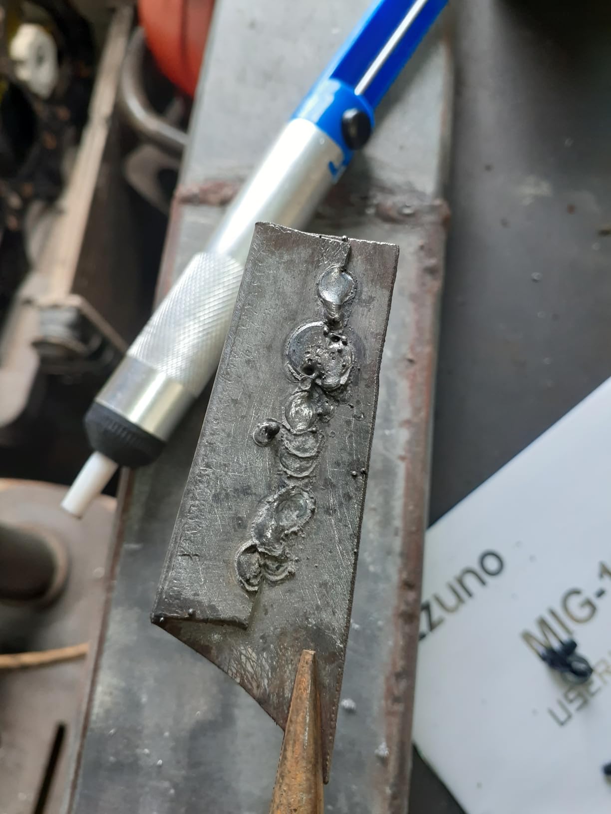 AZZUNO MIG Welder,Flux Core Welder Machine 110V 130Amp, Gasless MIG Welding Machine IGBT Inverter Welder Portable Wire Feed Welder (110V) - Customer Photo 2