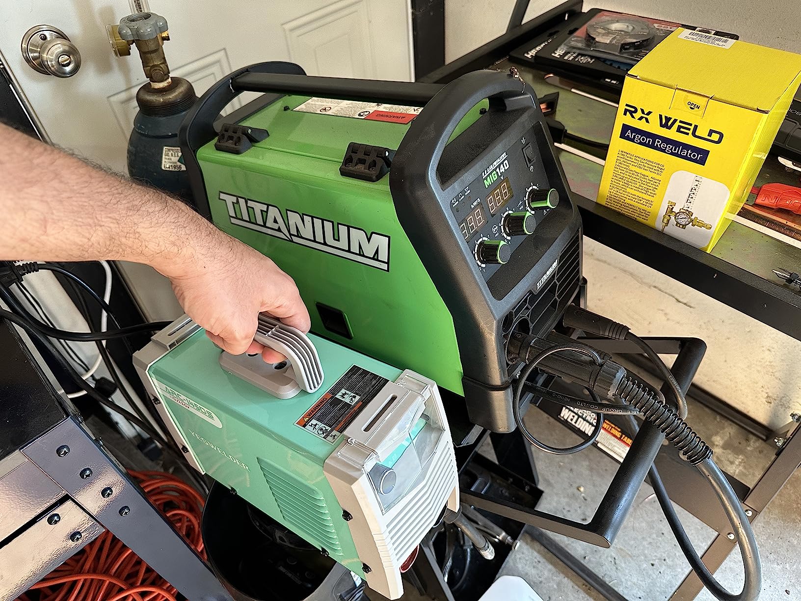 YESWELDER 200A AC/DC Aluminum Tig Welder with Pulse Large LED Display, Digital Inverter STICK/TIG 110/220V Dual Voltage TIG Welding Machine TIG-200P ACDC - Customer Photo 2