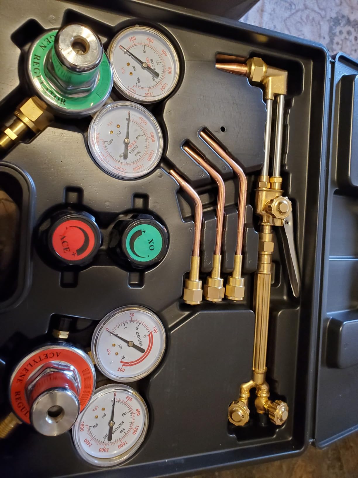 TOOLIOM Oxygen & Acetylene Torch Kit, Gas Cutting Welding Torch Set Welder Tools with Regulator Gauges Nozzles Hose Customer Review TOOLIOM Oxygen & Acetylene Torch Kit, Gas Cutting Welding Torch Set Welder Tools with Regulator Gauges Nozzles Hose - Customer Photo 3