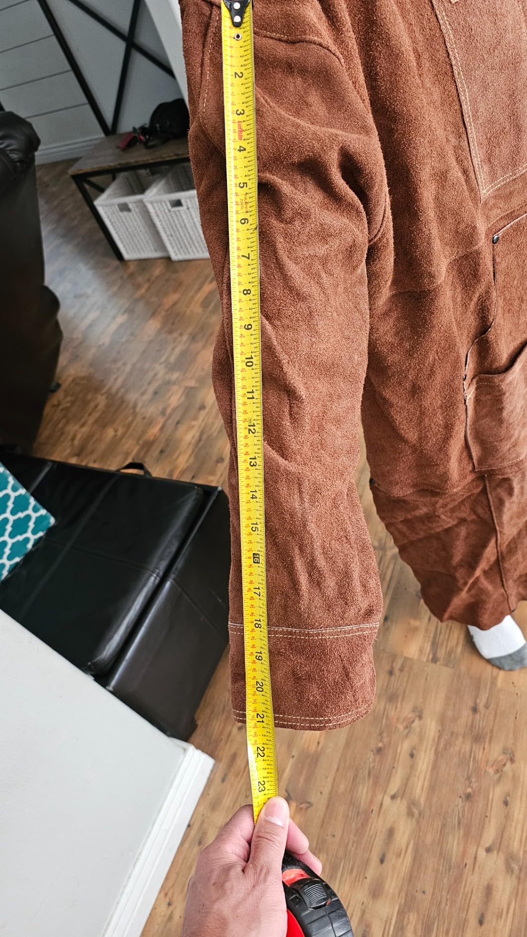 YESWELDER Leather Welding Apron with Sleeve and 6 Pockets, Heat Flame Resistant Cowhide Welder Apron, Brown - Customer Photo 2