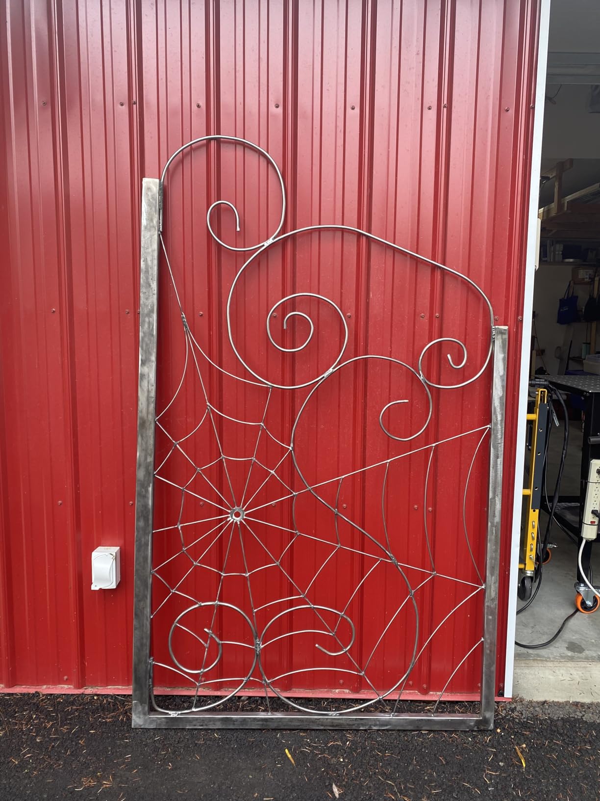 YESWELDER 165A MIG Welder, Flux Core MIG/Gas MIG/Lift TIG/Stick 4 in 1 Multi-process Welding Machine, LED Digital Display Synergic Control 110V/220V Dual Voltage MIG-165DS PRO - Customer Photo 2