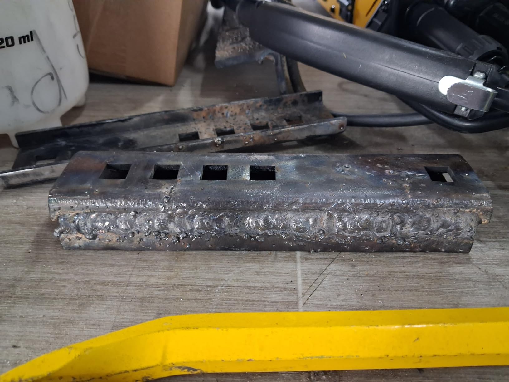 160A 4-in-1 AI Welding Machine: Dual Voltage 110V/220V Gas MIG/Flux Core/Lift TIG/Stick Welder – Smart Synergic Control IGBT Inverter HD LED Display for Home Repair Auto Restoration Metal Fabrication - Customer Photo 1