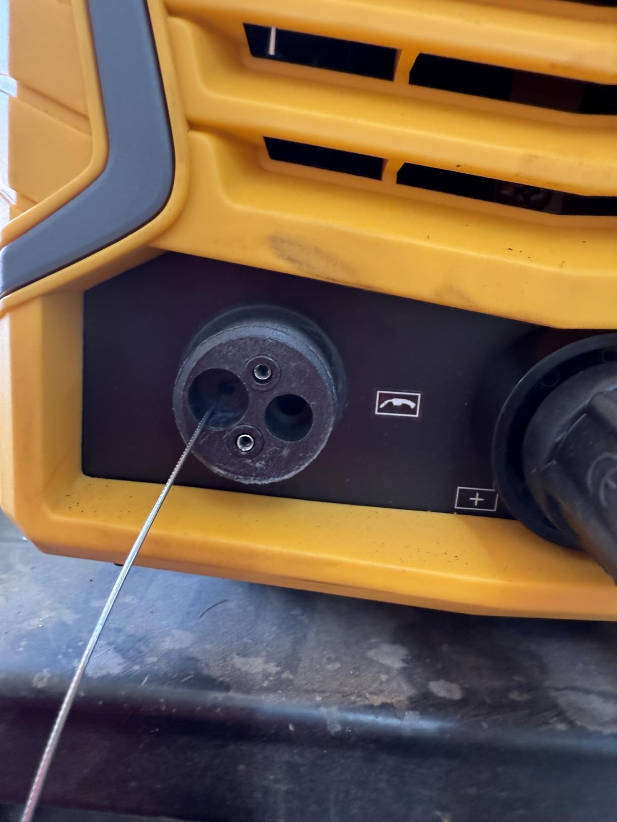 TOOLIOM 4 in 1 MIG Welder 180A Gas MIG/Flux MIG/Stick/Lift TIG Multiprocess Welding Machine 110V/220V Welder with Lift TIG Torch - Customer Photo 1