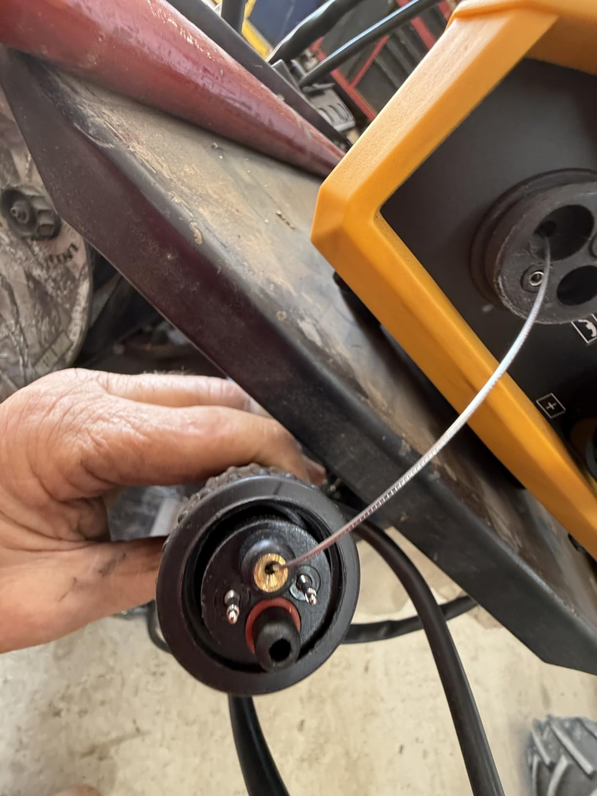 TOOLIOM 4 in 1 MIG Welder 180A Gas MIG/Flux MIG/Stick/Lift TIG Multiprocess Welding Machine 110V/220V Welder with Lift TIG Torch - Customer Photo 2