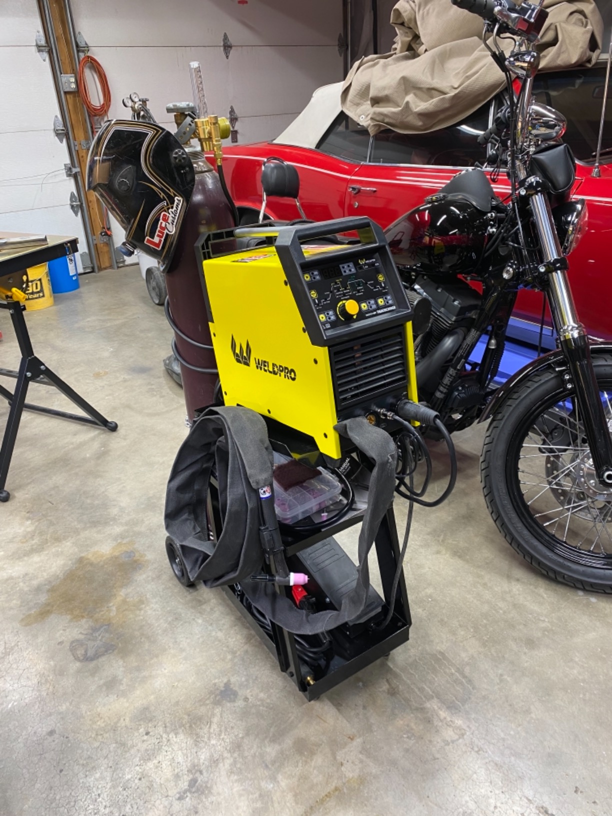 Weldpro TIG Welder AC/DC 200A with Pulse, Aluminum TIG Welder 110V/220V with TIG Torch AC TIG/DC TIG/AC PULSE TIG/DC PULSE TIG/Stick 5 in 1 MultiProcess Welding Machine with Foot Pedal - Customer Photo 2