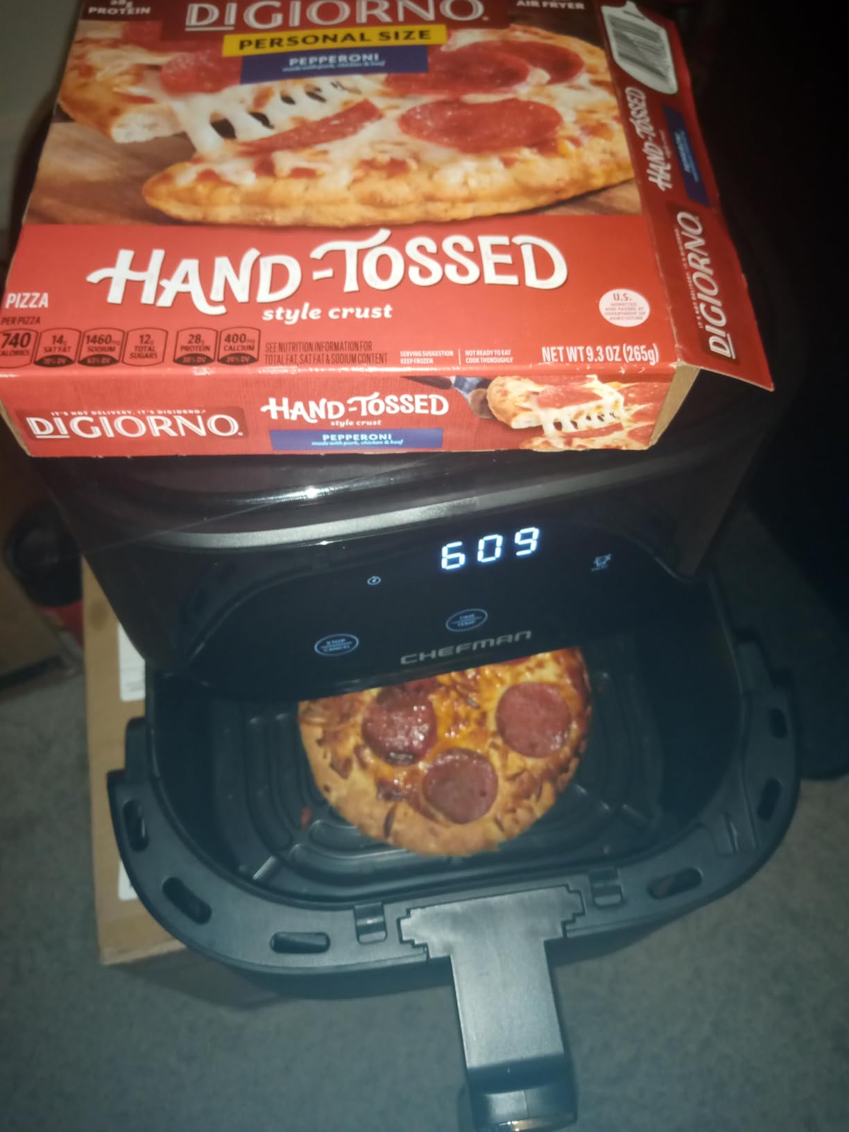 Chefman Air Fryer - 6 QT Compact Airfryer for Quick & Easy Meals in Minutes, Features Hi-Fry Technology for Extra Crisp, Touchscreen Controls with 4 Presets, Nonstick & Dishwasher Safe Basket - Black customer photo 1