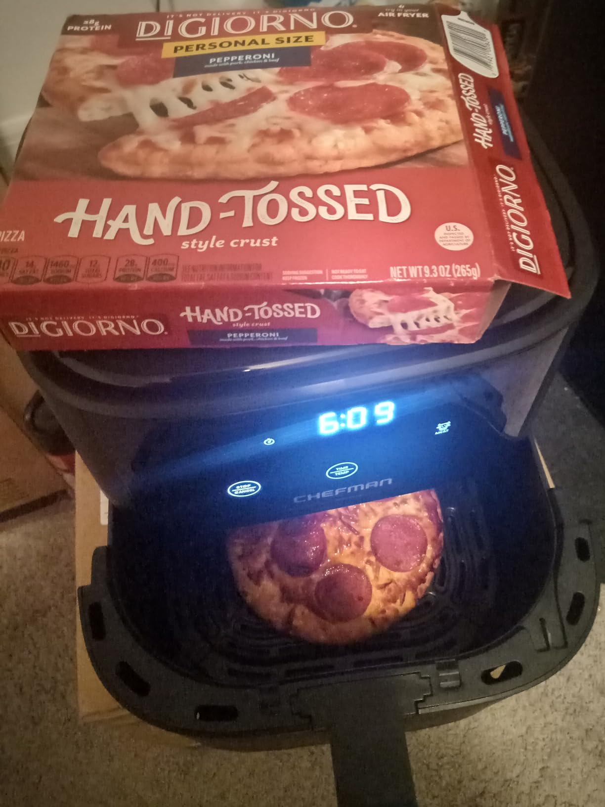 Chefman Air Fryer - 6 QT Compact Airfryer for Quick & Easy Meals in Minutes, Features Hi-Fry Technology for Extra Crisp, Touchscreen Controls with 4 Presets, Nonstick & Dishwasher Safe Basket - Black customer photo 2