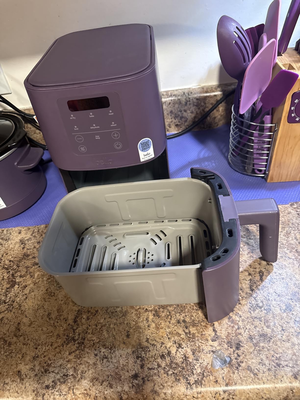 bella 4Qt Slim Air Fryer, Fits-anywhere™ Kitchenware, EverGood™ Ceramic Nonstick Coating, Adjustable Temperature, 6 Preset Cooking Options, 60 Min Auto Shutoff w Audible Tone, 3.3lb Capacity, Oatmilk customer photo 1