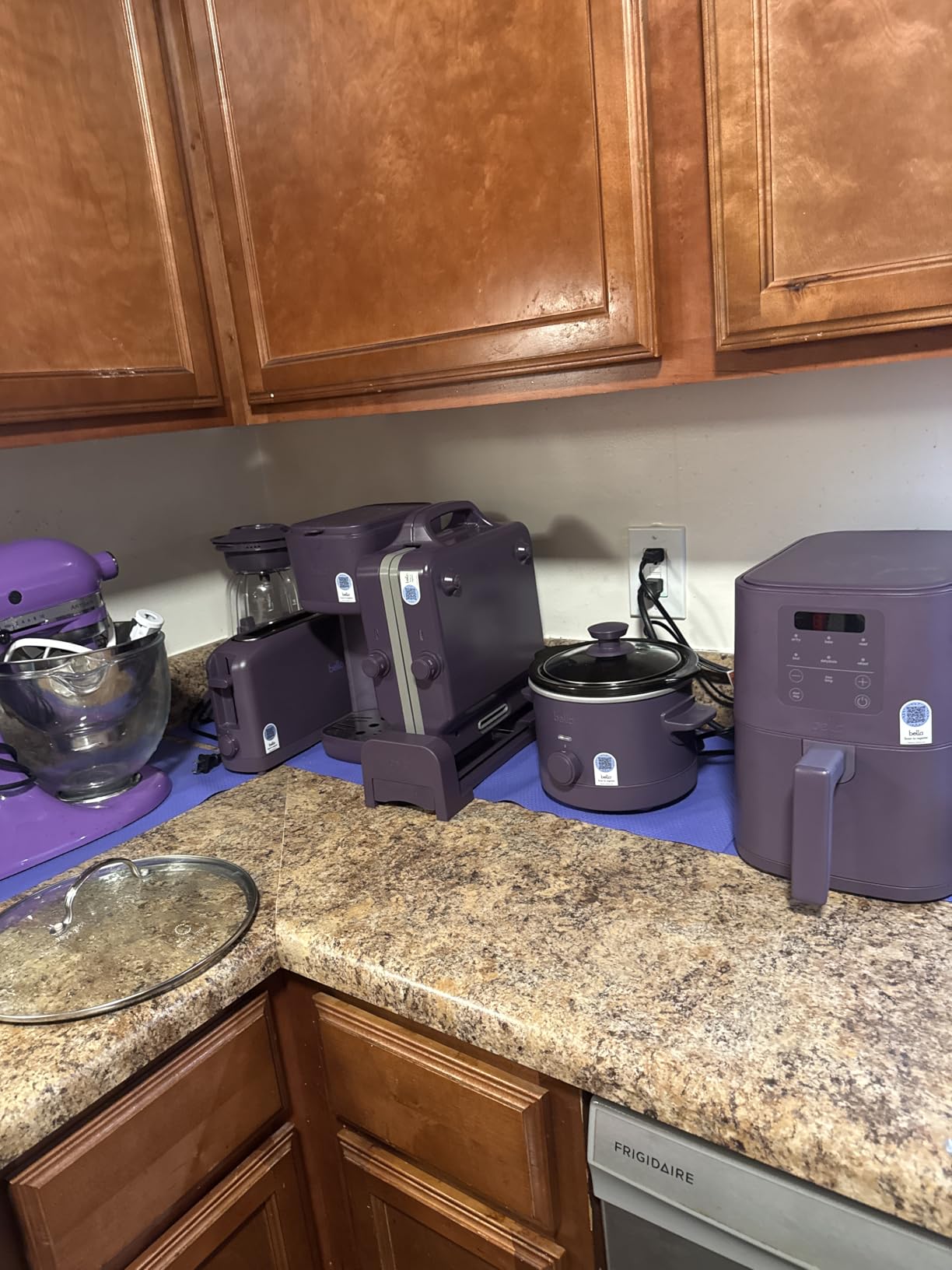 bella 4Qt Slim Air Fryer, Fits-anywhere™ Kitchenware, EverGood™ Ceramic Nonstick Coating, Adjustable Temperature, 6 Preset Cooking Options, 60 Min Auto Shutoff w Audible Tone, 3.3lb Capacity, Oatmilk customer photo 2