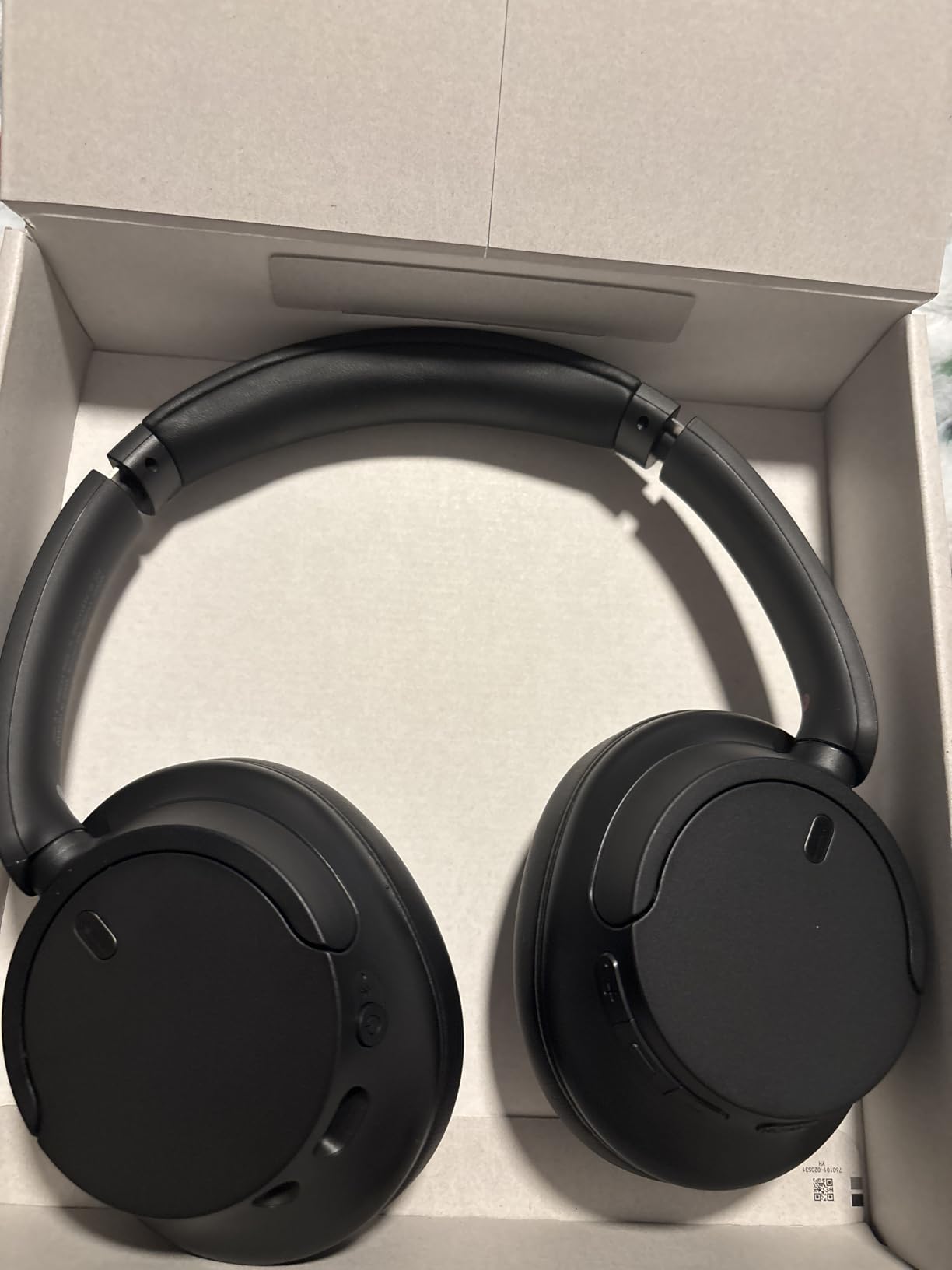 Sony WH-CH720N Wireless Noise Cancelling Over-Ear Headphones, Pink customer photo 2
