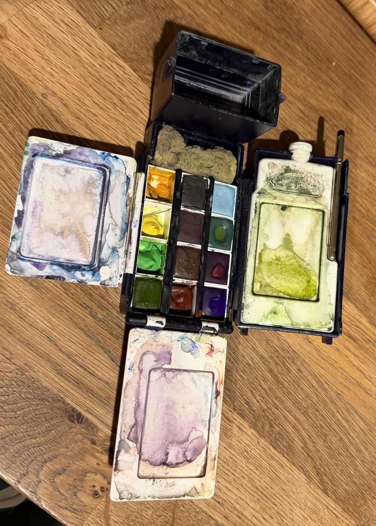 Winsor & Newton Cotman Watercolor Paint Set, Sketchers' Pocket Set customer photo 1