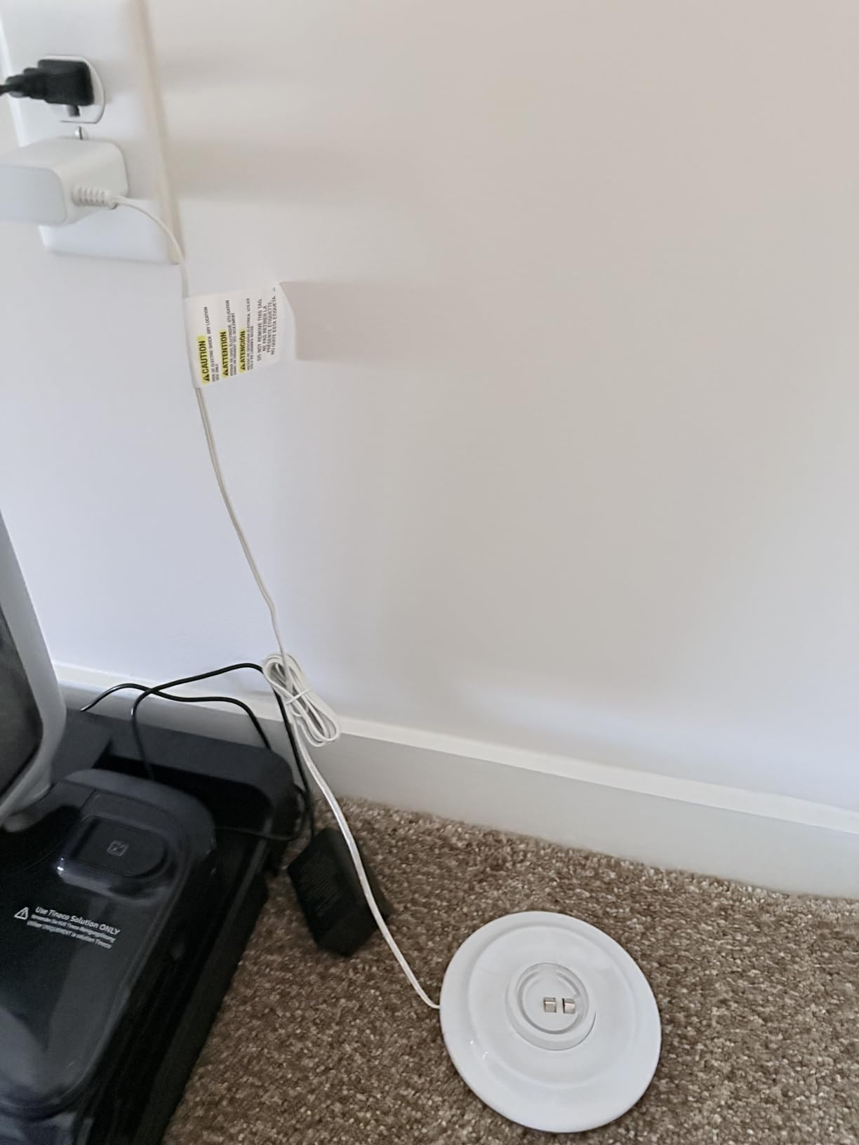 BLACK+DECKER dustbuster AdvancedClean Handheld Vacuum Cordless, Compact Home and Car Vacuum with Crevice Tool, Rotating Nozzle and Charging Station, Large Dust Bowl (CHV1410L) customer photo 1