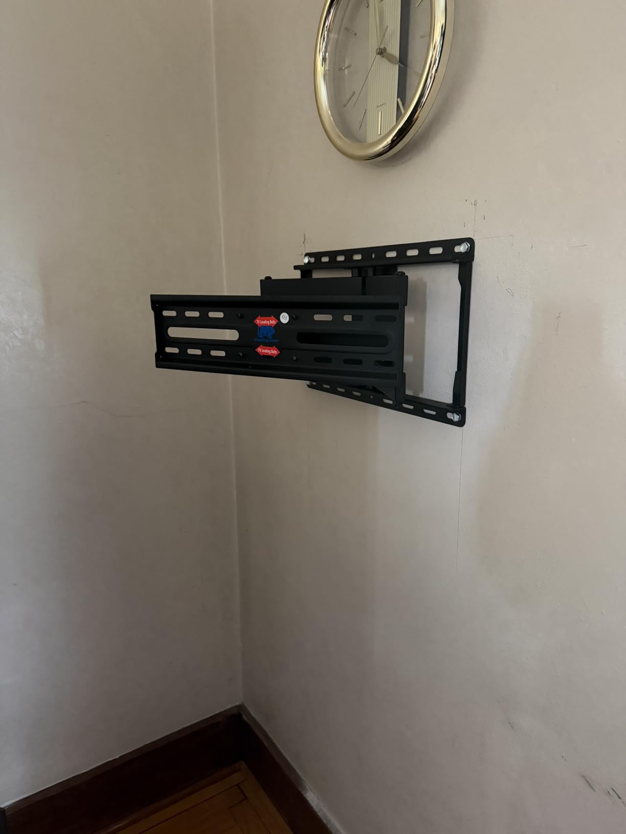 Mounting Dream Full Motion TV Wall Mount for 32-70 Inch TVs up to 99lbs | Mount Bracket with Swivel and Tilt, TV Bracket with Articulating Dual Arms, Fits 16” Studs, Max VESA 400X400 mm, MD2380 customer photo 1