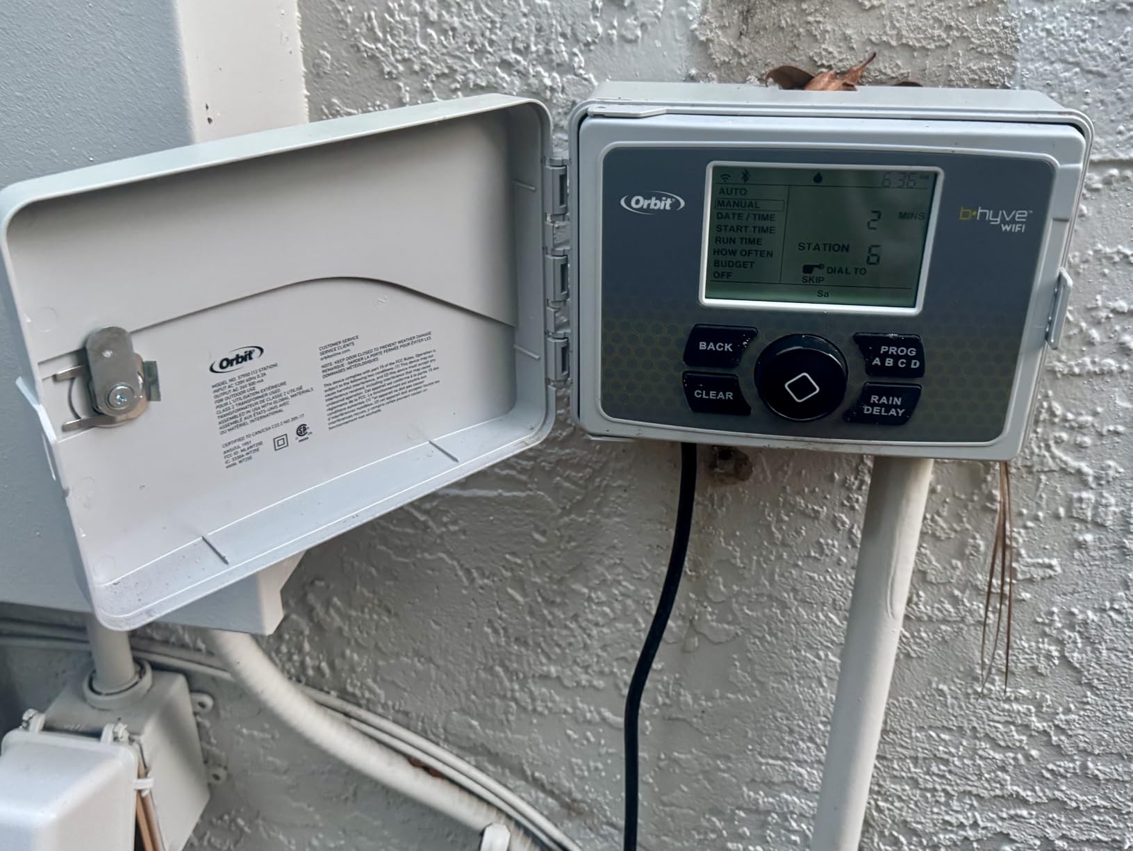 Orbit B-hyve Smart Indoor/Outdoor Sprinkler Controller - 12-Zone - App Controlled Smart Controller with Custom Irrigation Schedules - Weatherproof Multi-Zone Sprinkler System - 57950 customer photo 1