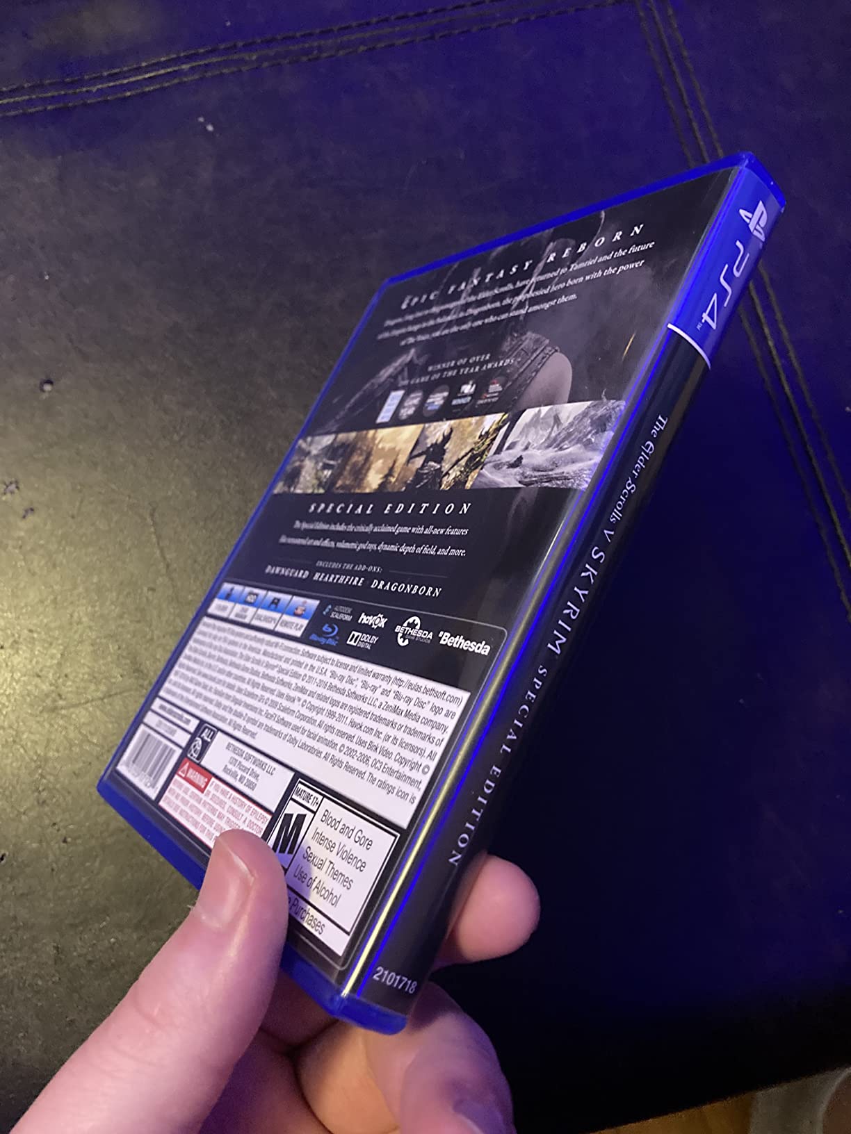 The Elder Scrolls V: Skyrim Special Edition - PlayStation 4 customer photo 1