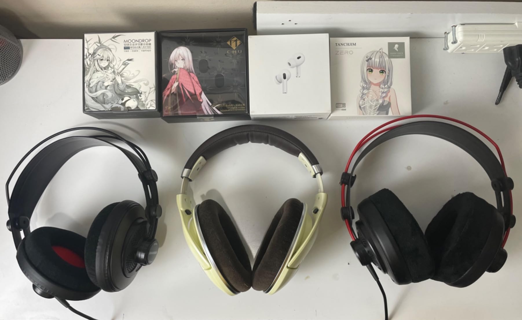 Sennheiser HD 599 Open-Back Wired Audiophile Headphones, Ivory customer photo 1