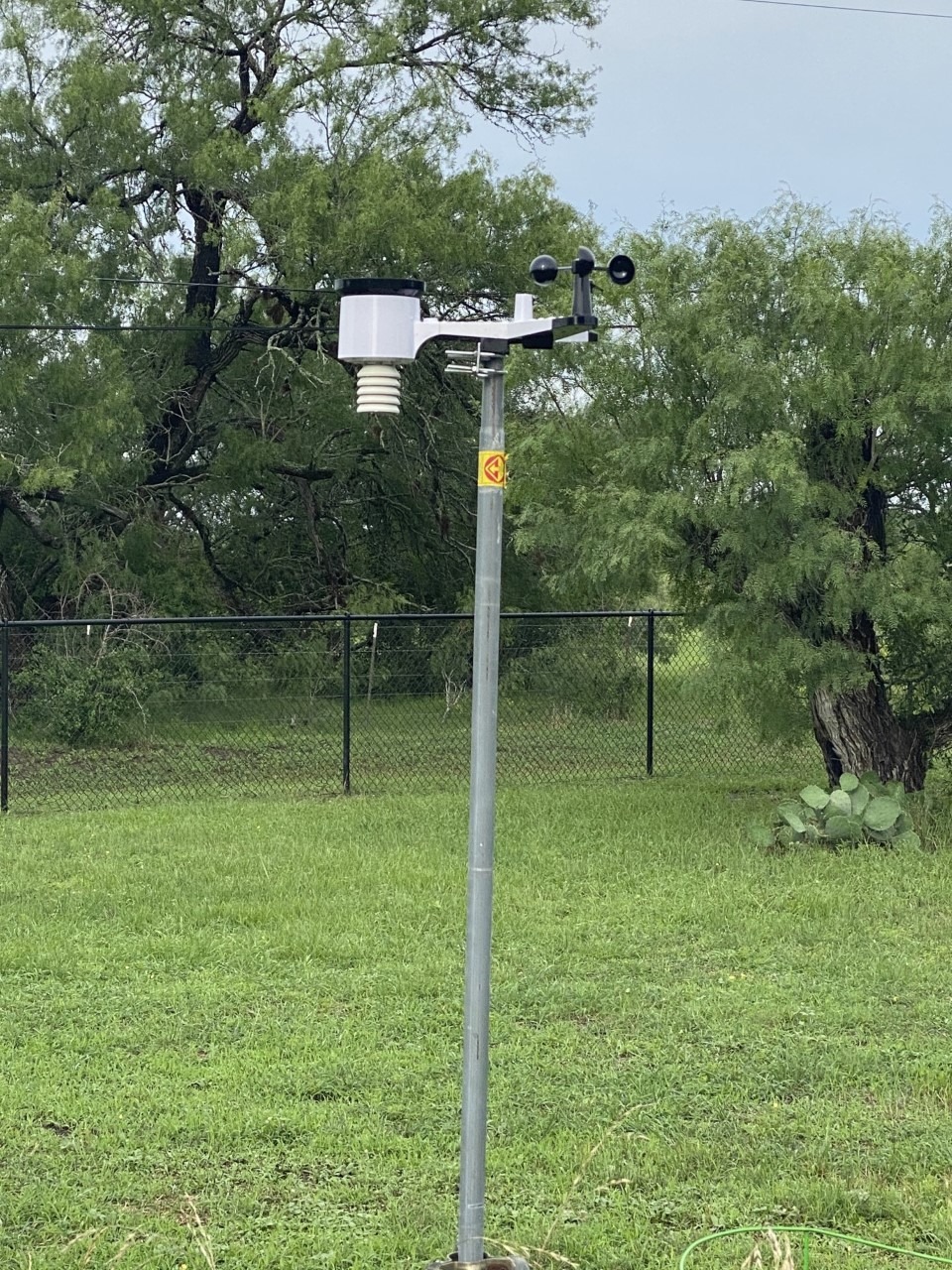 Ambient Weather WS-2902 Wi-Fi Smart Weather Station customer photo 2