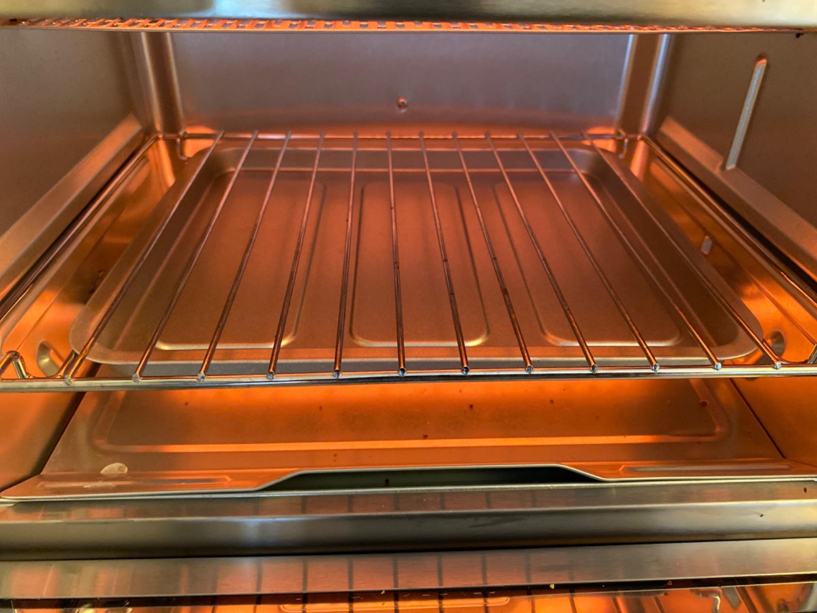 BLACK+DECKER 4-Slice Toaster Oven with Natural Convection, Stainless Steel, TO1760SS (TO1760SST-1) customer photo 1