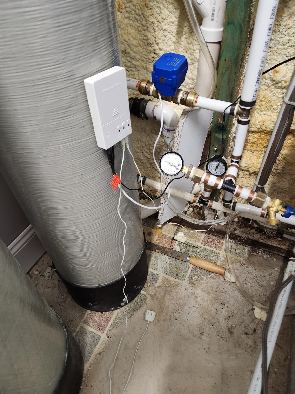 E-SDS Water Leak Detector with Shutoff Valve,Sensors and Sounds Alarm customer photo 1