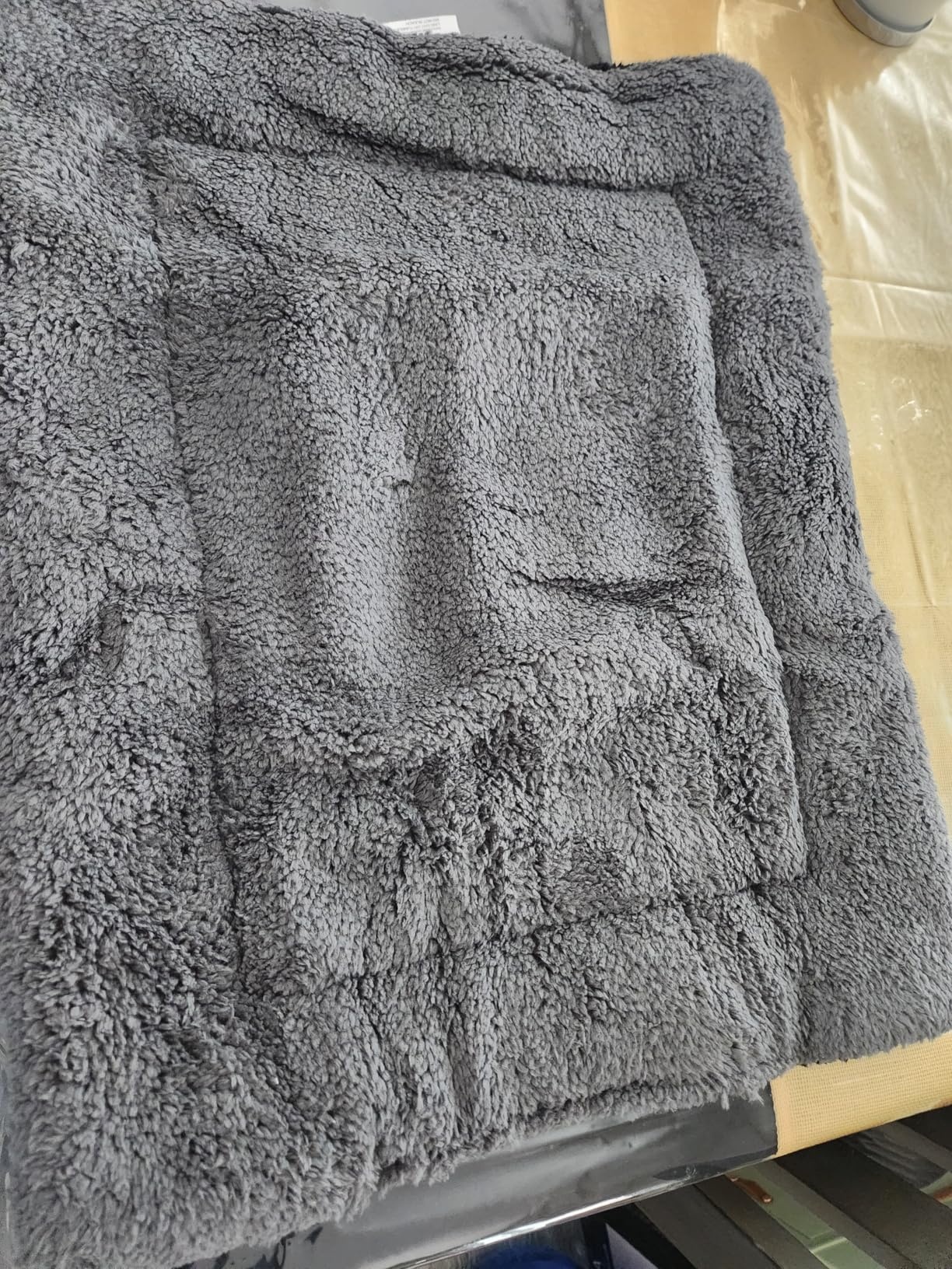 K&H Self-Warming Cat Bed Pad, Self Heating Pad, Small 21 X 17 Gray/ Black customer photo 2