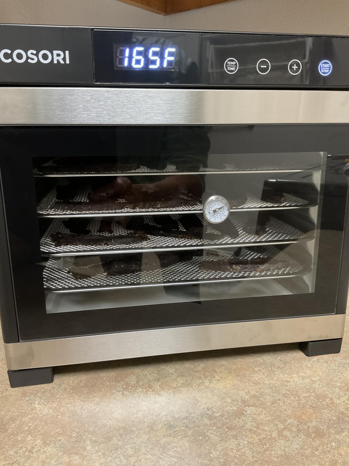 Cosori Food Dehydrator, Bigger Than 7 Trays with Large 6.5 ft² Drying Space | 95-165°F Precision Control, 600W Faster Drying, Horizontal Airflow, Quiet Operation under 48 dB, 48H Timer, Stainless Steel customer photo 1