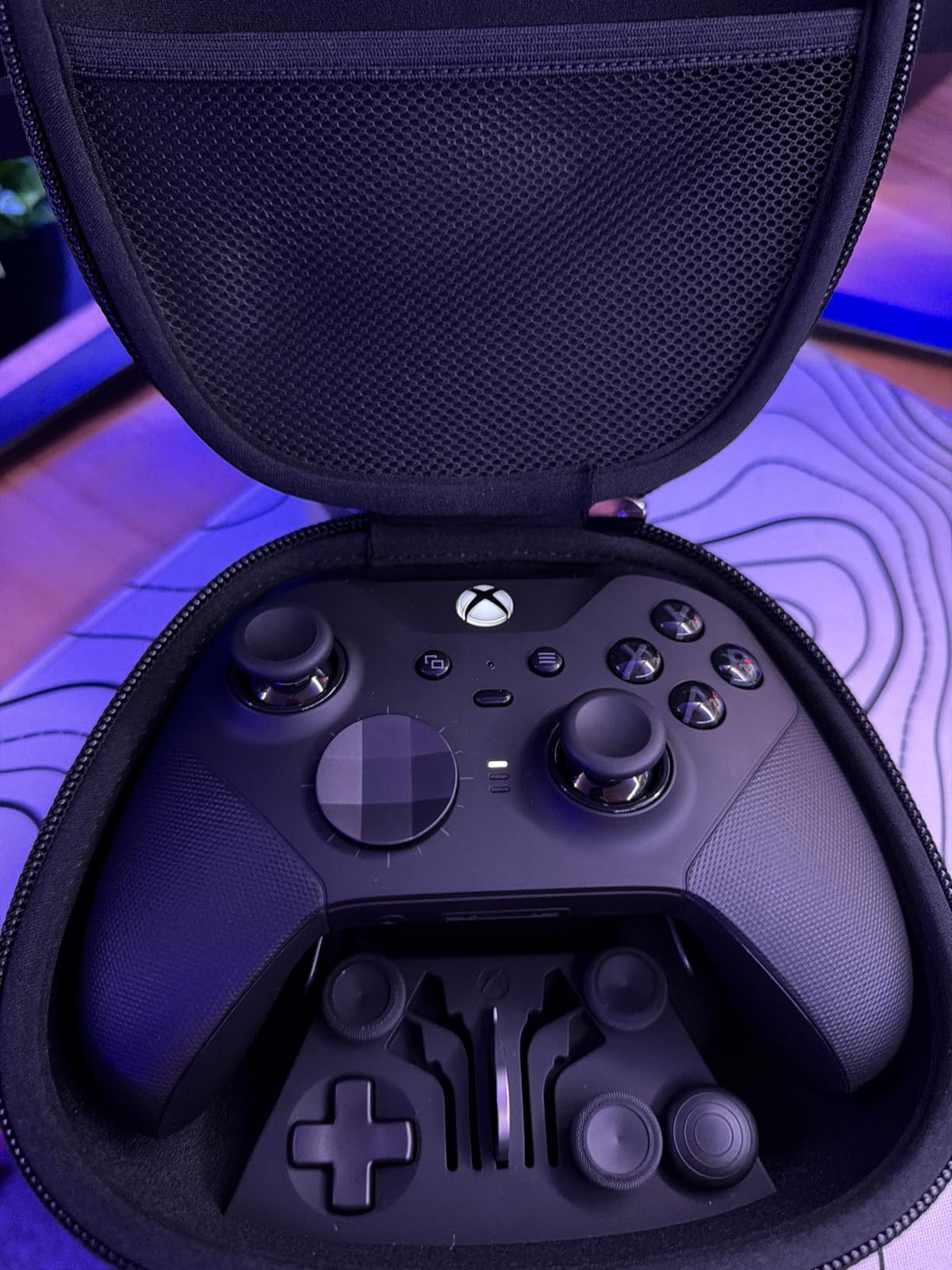 Xbox Wireless Gaming Controller | Elite Series 2 | Black | Console, PC, and Cloud Devices | Adjustable Thumbsticks | Trigger Locks customer photo 2