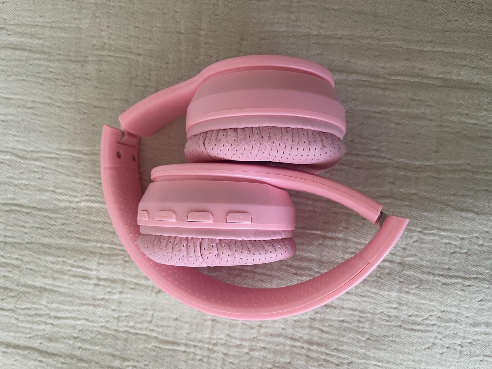Kids Bluetooth Headphones Wireless 68 Hours,Safe Volume Limit 85/94dB Pink customer photo 2