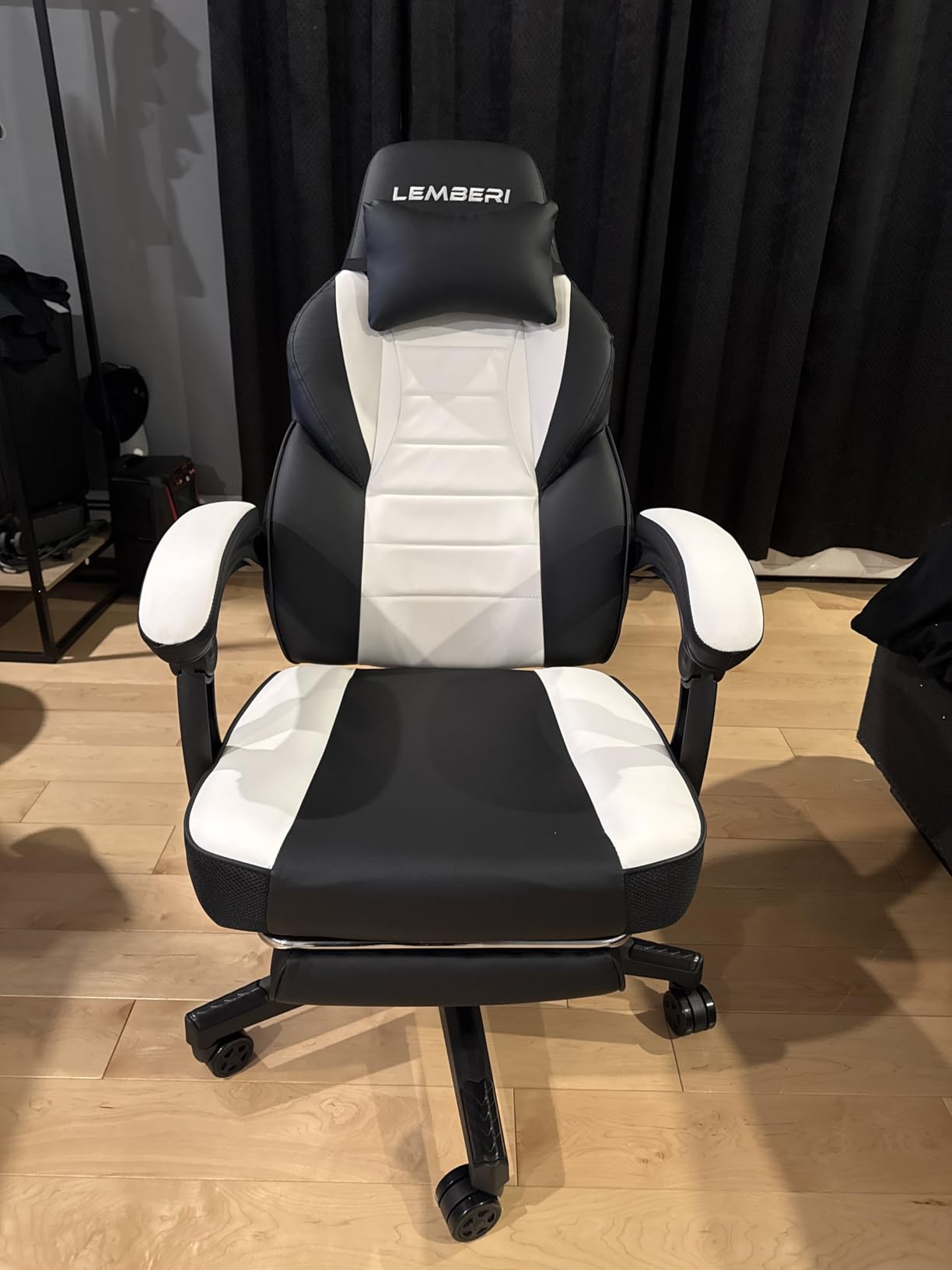 LEMBERI Gaming Chair with Footrest, Ergonomic Video Game Chair for Adults, Big and Tall Chair 400lb Weight Capacity, Racing Style Computer Gamer Chair with Headrest and Lumbar Support, PU Leather customer photo 1