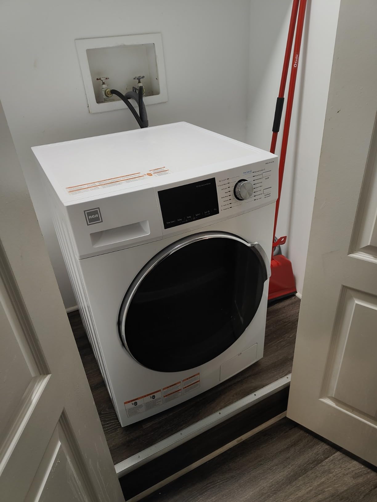 HAMILTON BEACH Washer and Dryer Combo 2.7 cu ft - White customer photo 1