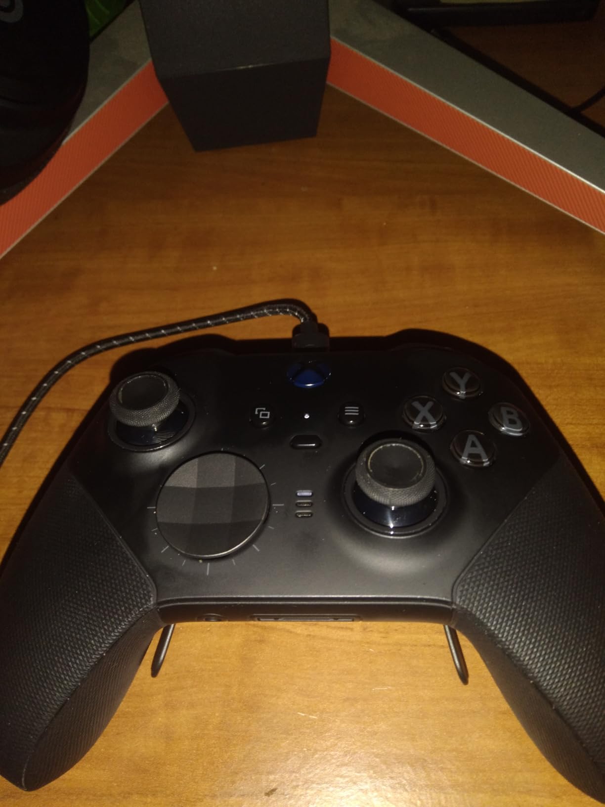 Microsoft Elite Series 2 Controller - Starter Bundle customer photo 1