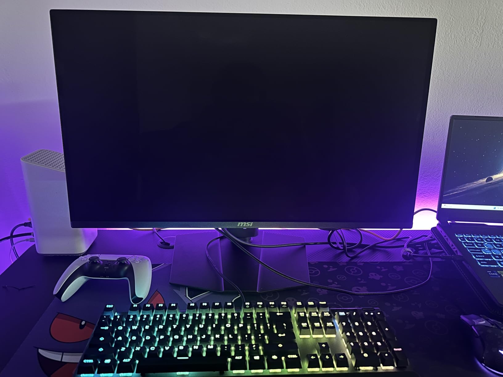 Razer Gigantus V2 Cloth Gaming Mouse Pad (XXL): Thick, High-Density Foam - Non-Slip Base - Classic Black customer photo 2